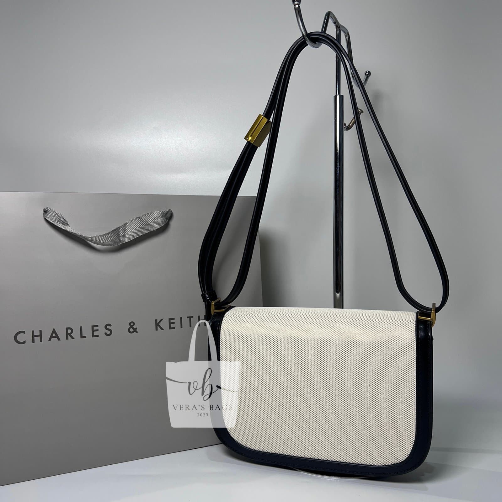 Charles & Keith Charlot thumbnail 3