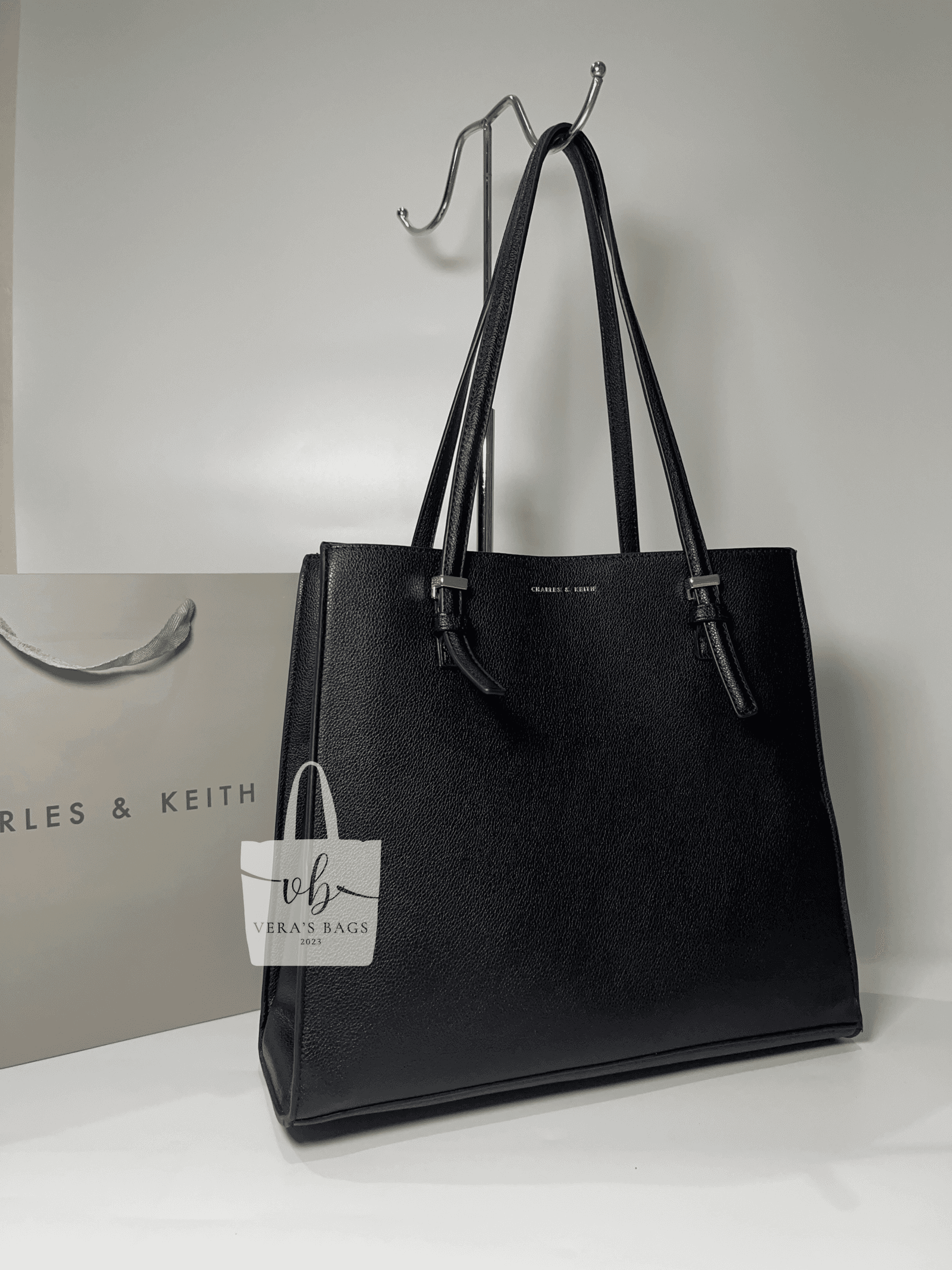 Charles & Keith Sansa thumbnail 3