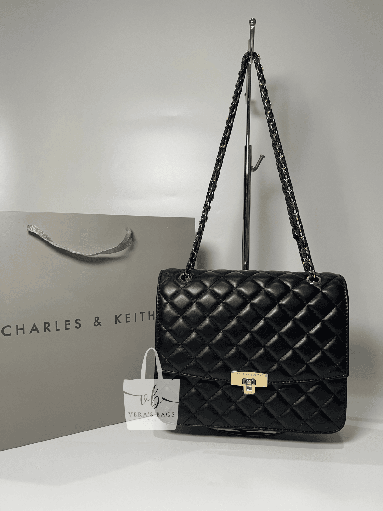 Charles & Keith Cressida