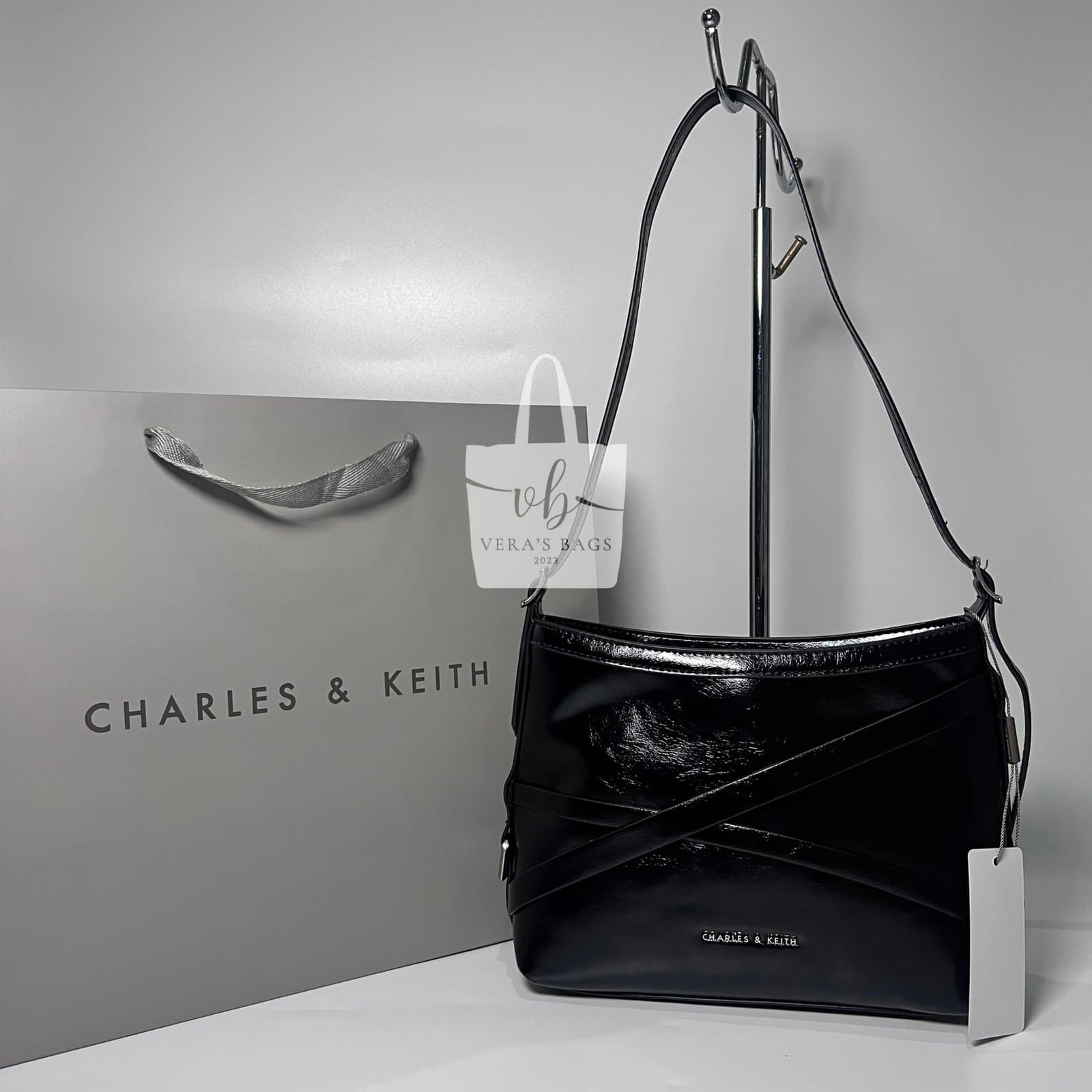 Charles & Keith Bryna