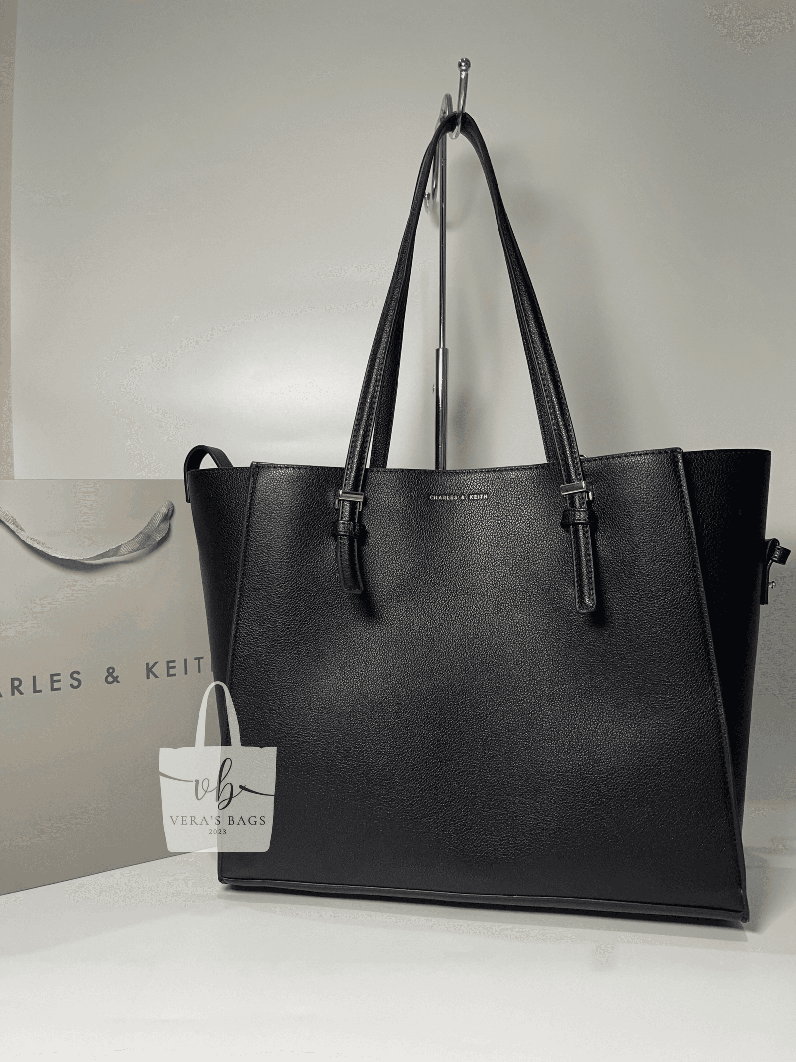 Charles & Keith Sansa thumbnail 2