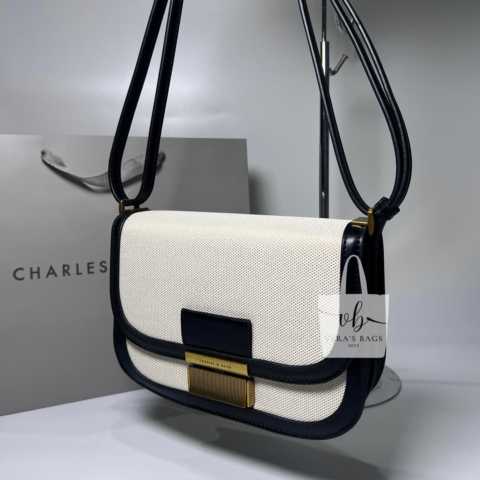 Charles & Keith Charlot thumbnail 2